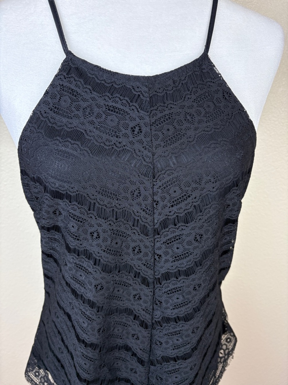 Three Pink Hearts Lace overlay black top Juniors High neck sleeveless top Medium - Picture 3 of 10